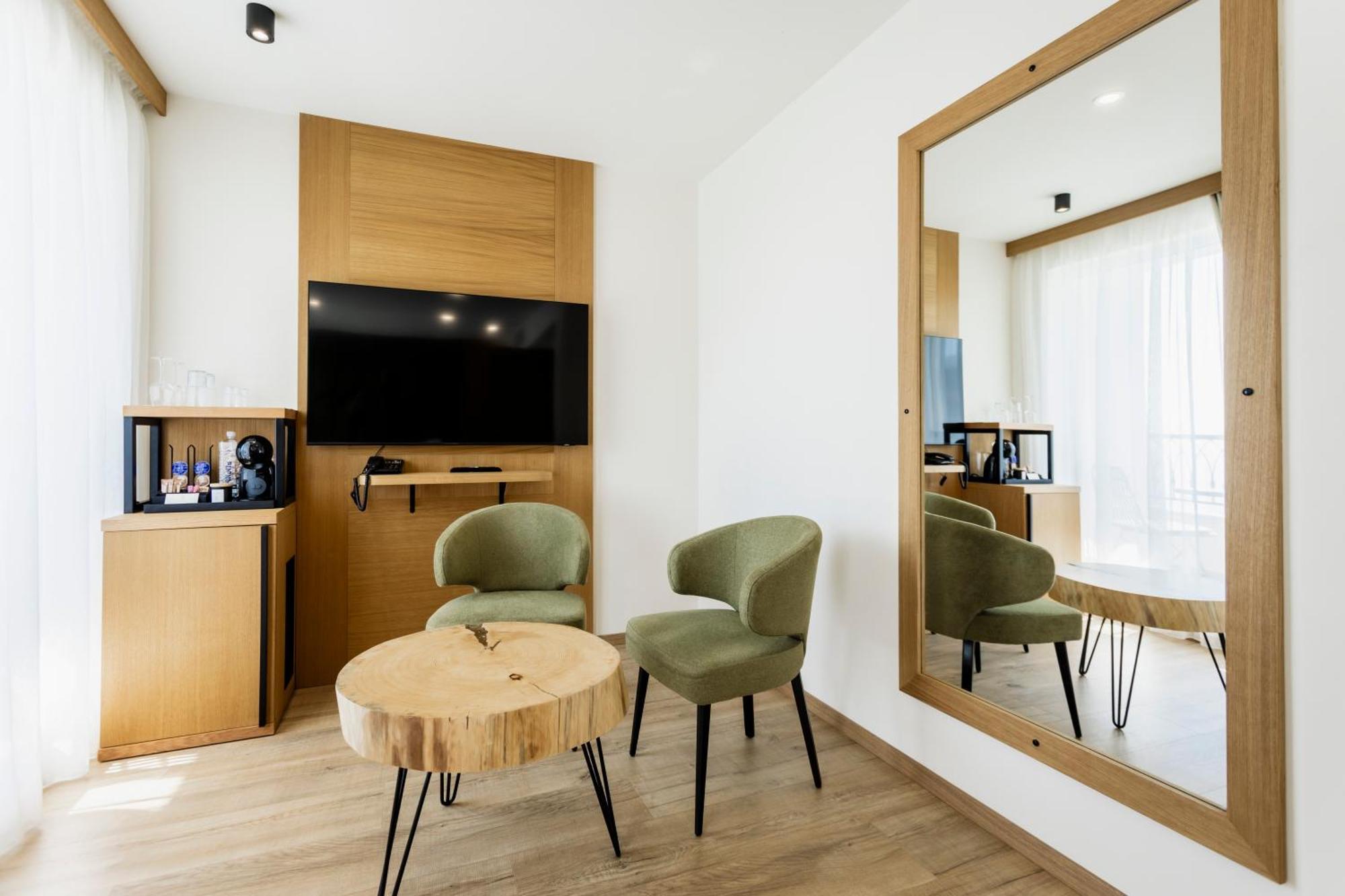 Natura All Seasons Boutique Hotel Бургас Экстерьер фото