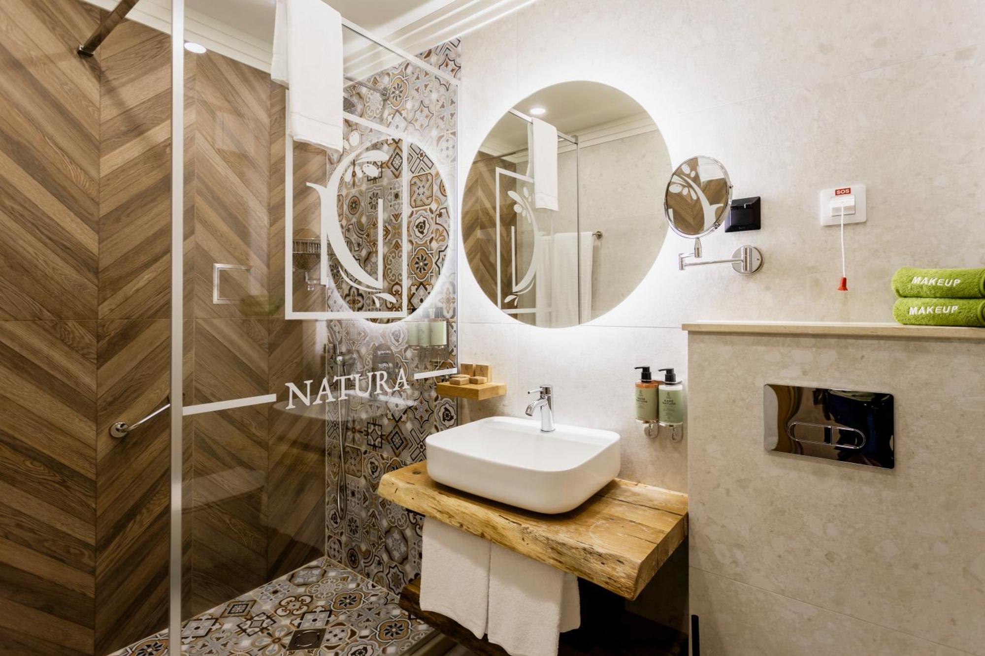 Natura All Seasons Boutique Hotel Бургас Экстерьер фото