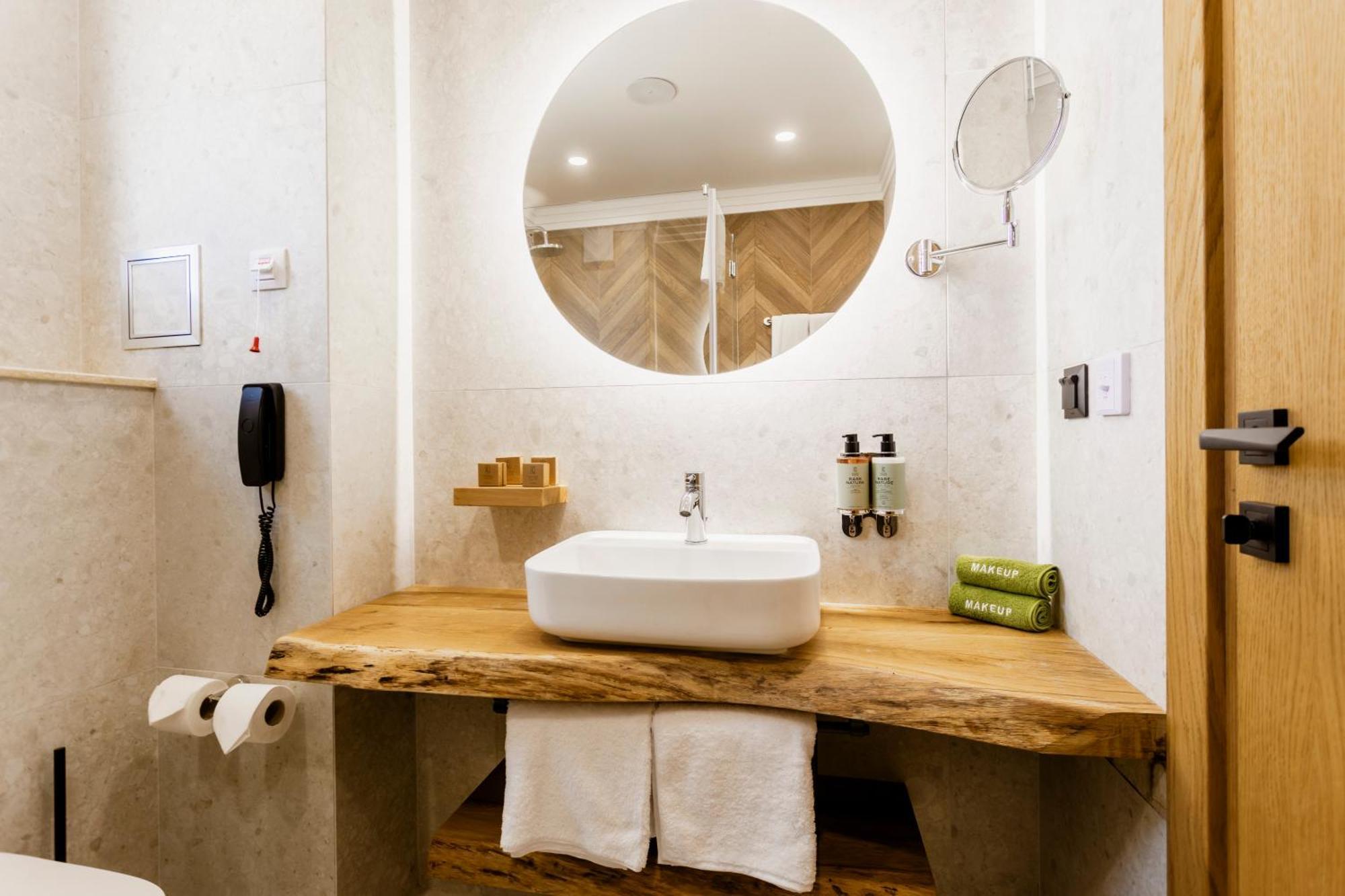 Natura All Seasons Boutique Hotel Бургас Экстерьер фото