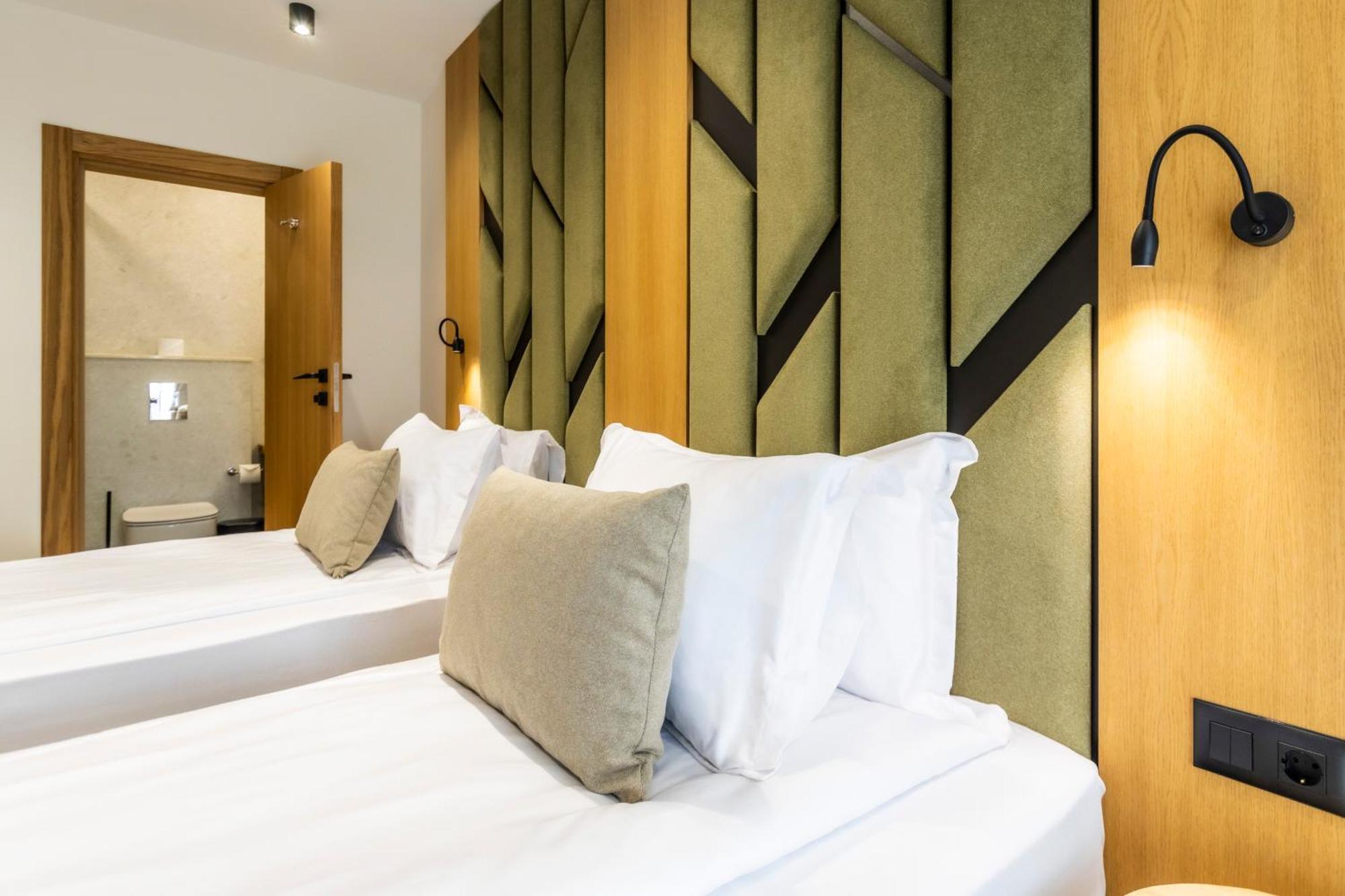 Natura All Seasons Boutique Hotel Бургас Экстерьер фото