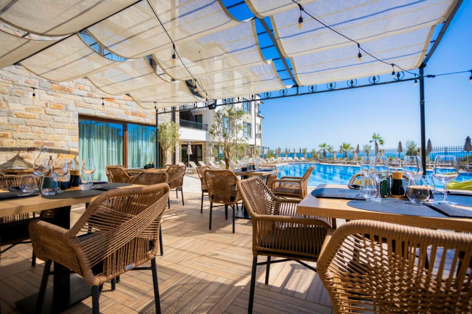 Natura All Seasons Boutique Hotel Бургас Экстерьер фото
